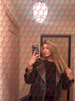 Имя: Аделина, Возраст: 21, Грудь: 2