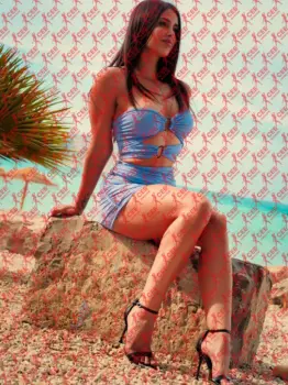 Имя: Адриана, Возраст: 26, Грудь: 2