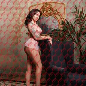 Имя: Александрина, Возраст: 27, Грудь: 2