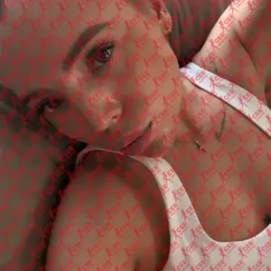 Имя: Амира, Возраст: 25, Грудь: 1