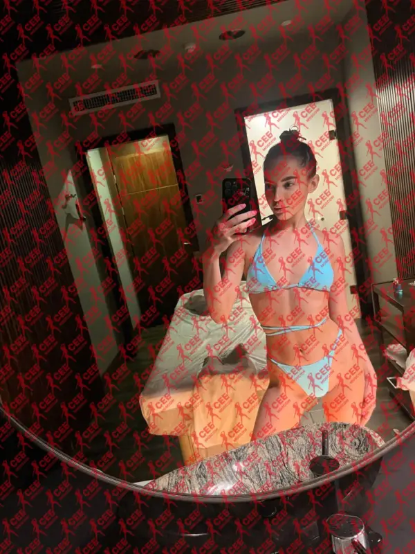 Имя: Анетта, Возраст: 29, Грудь: 1