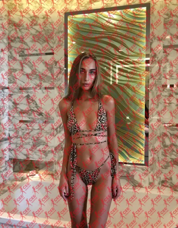 Имя: Анна, Возраст: 25, Грудь: 1