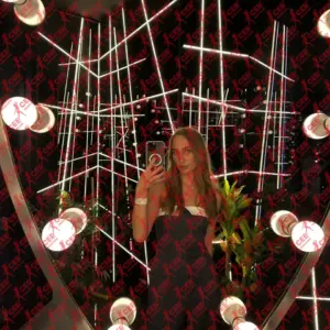 Имя: Анна, Возраст: 25, Грудь: 1