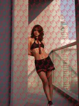 Имя: Ава, Возраст: 23, Грудь: 1