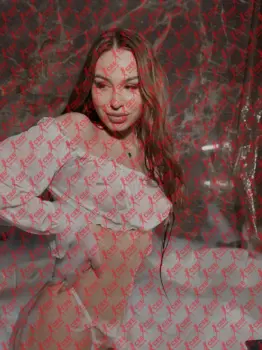 Имя: Джулия, Возраст: 20, Грудь: 2