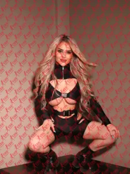 Имя: Екатерина, Возраст: 21, Грудь: 4