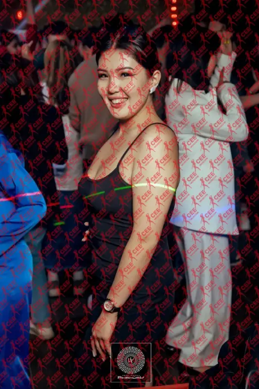 Имя: Гаури, Возраст: 23, Грудь: 3