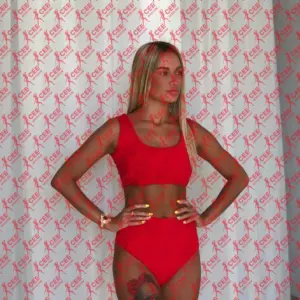 Имя: Яна, Возраст: 32, Грудь: 2