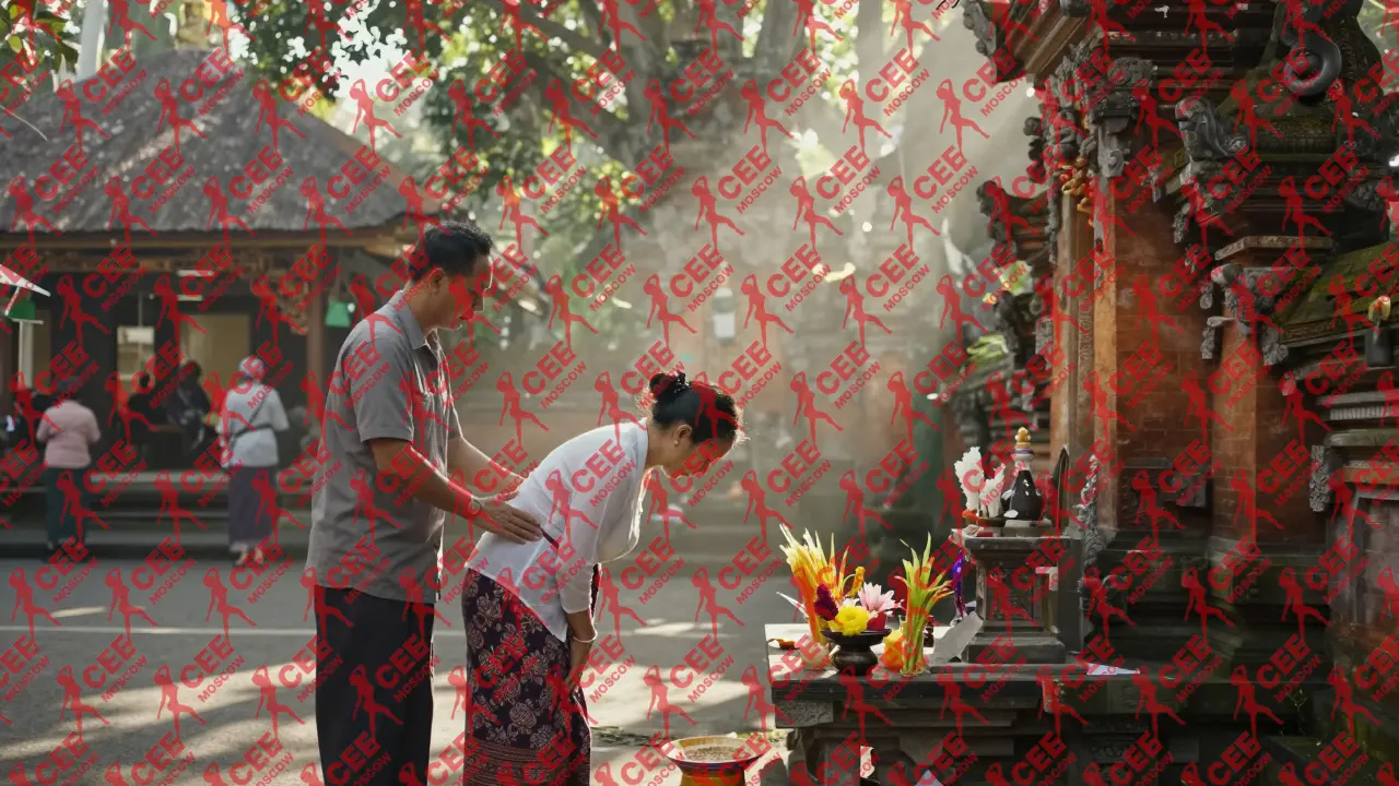 Сопровождающий на Бали ведет туристку к тихому храму, показывая настоящие местные обычаи.