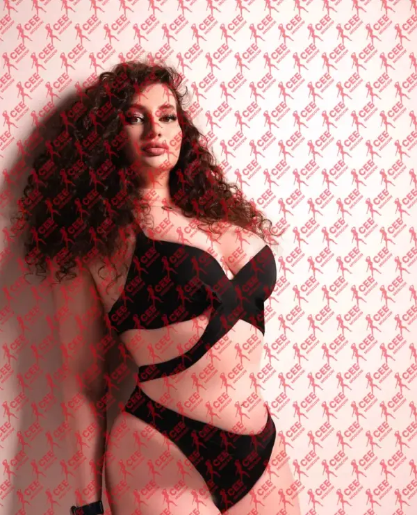 Имя: Кристи, Возраст: 24, Грудь: 4