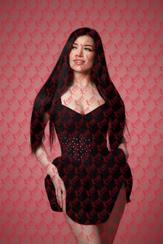 Имя: Мальвина, Возраст: 24, Грудь: 2