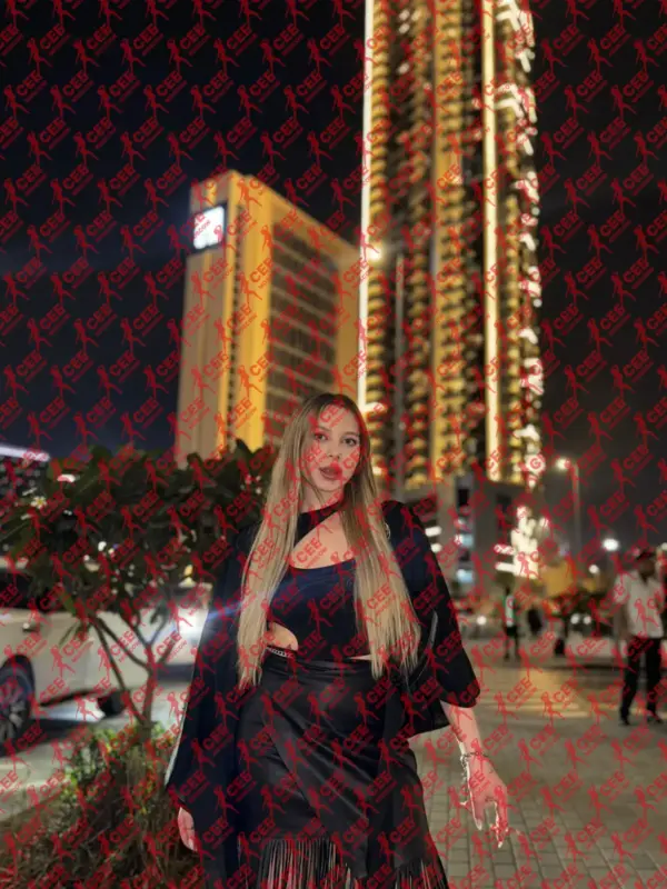 Имя: Мия, Возраст: 23, Грудь: 2