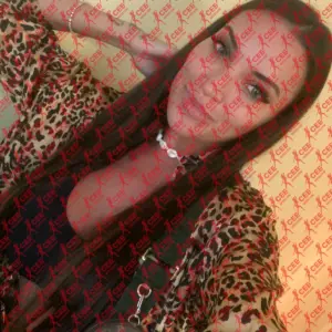 Имя: Нерия, Возраст: 27, Грудь: 2