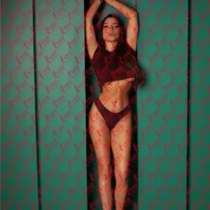 Имя: Нерия, Возраст: 27, Грудь: 2