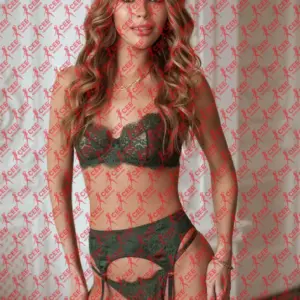 Имя: Полина, Возраст: 25, Грудь: 1