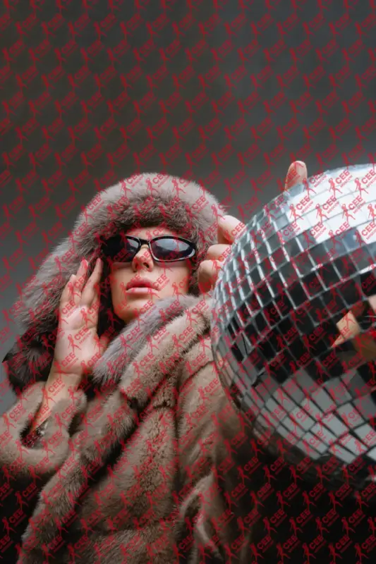 Имя: Сандра, Возраст: 25, Грудь: 1