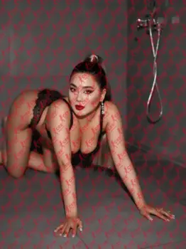 Имя: Селена, Возраст: 24, Грудь: 3