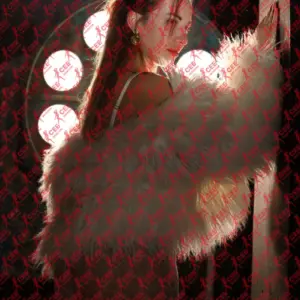 Имя: Теона, Возраст: 26, Грудь: 2