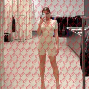 Имя: Тиффани, Возраст: 26, Грудь: 3