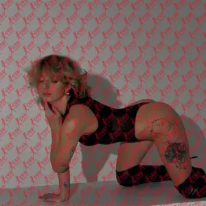 Имя: Тори, Возраст: 27, Грудь: 1