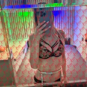 Имя: Урсула, Возраст: 31, Грудь: 2