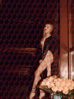 Имя: Урсула, Возраст: 31, Грудь: 2