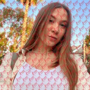 Имя: Вивьен, Возраст: 23, Грудь: 1