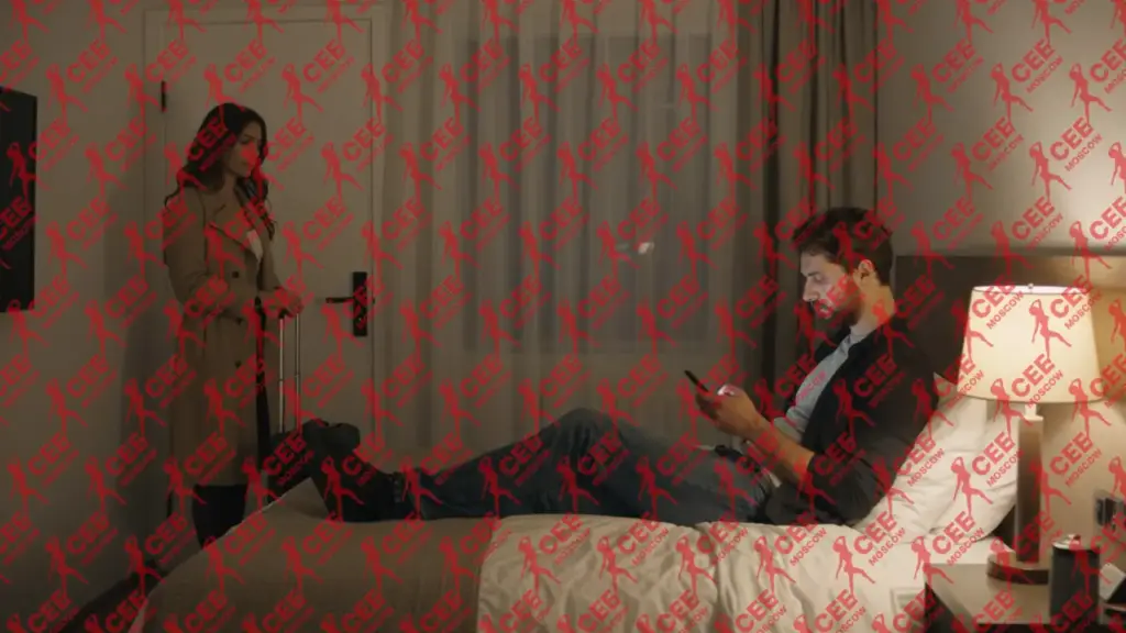 Выездной эскорт: как заказать девушку в отель, апартаменты или за город