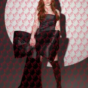 Имя: Хлоя, Возраст: 21, Грудь: 1