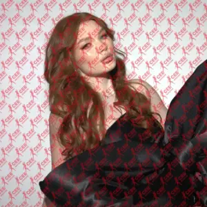 Имя: Хлоя, Возраст: 21, Грудь: 1