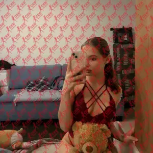 Имя: Зарина, Возраст: 19, Грудь: 2